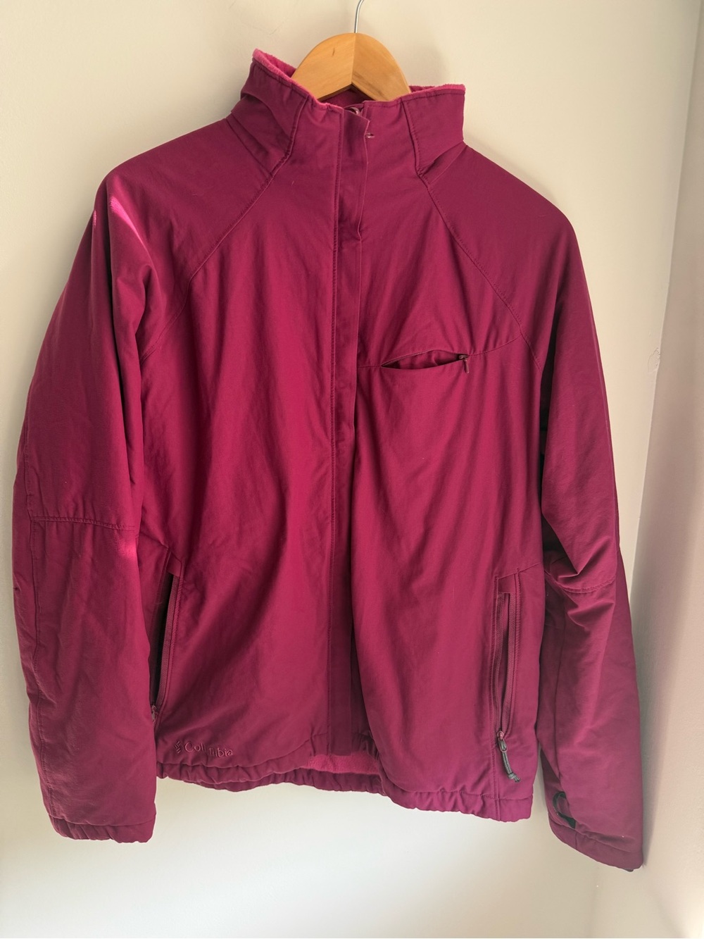 Columbia Women's Deep Pink Softshell Jacket